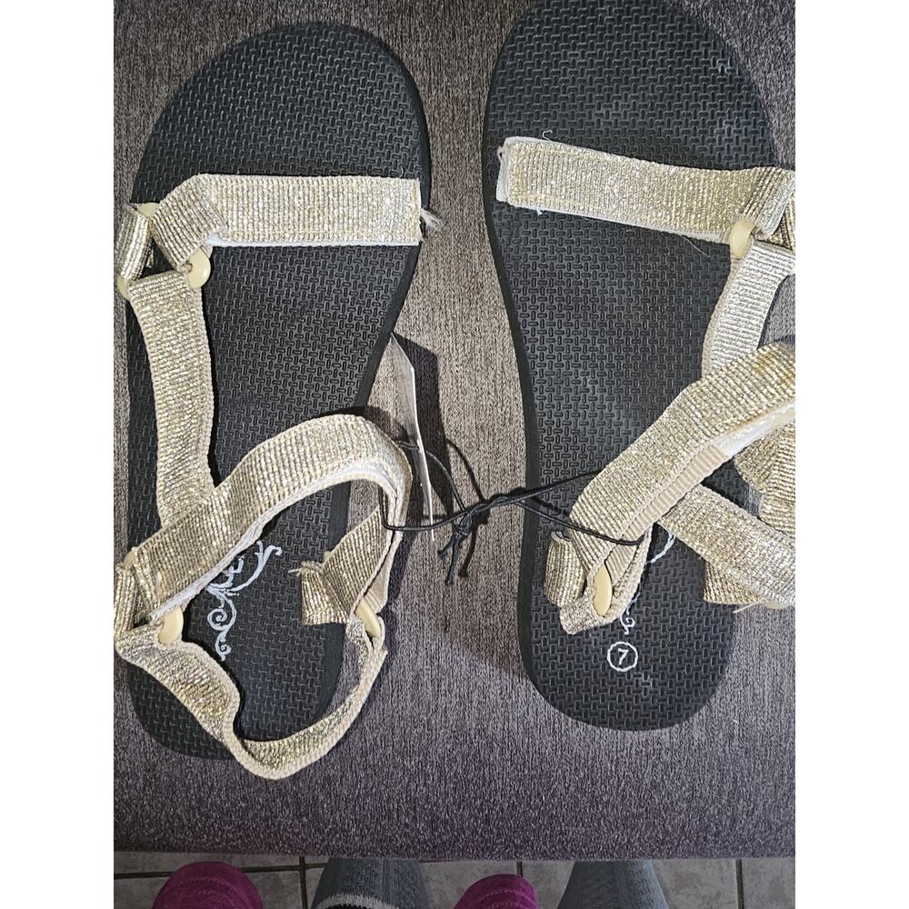 Women's Gold Canvas Adjustable Canvas Sandals Size 7